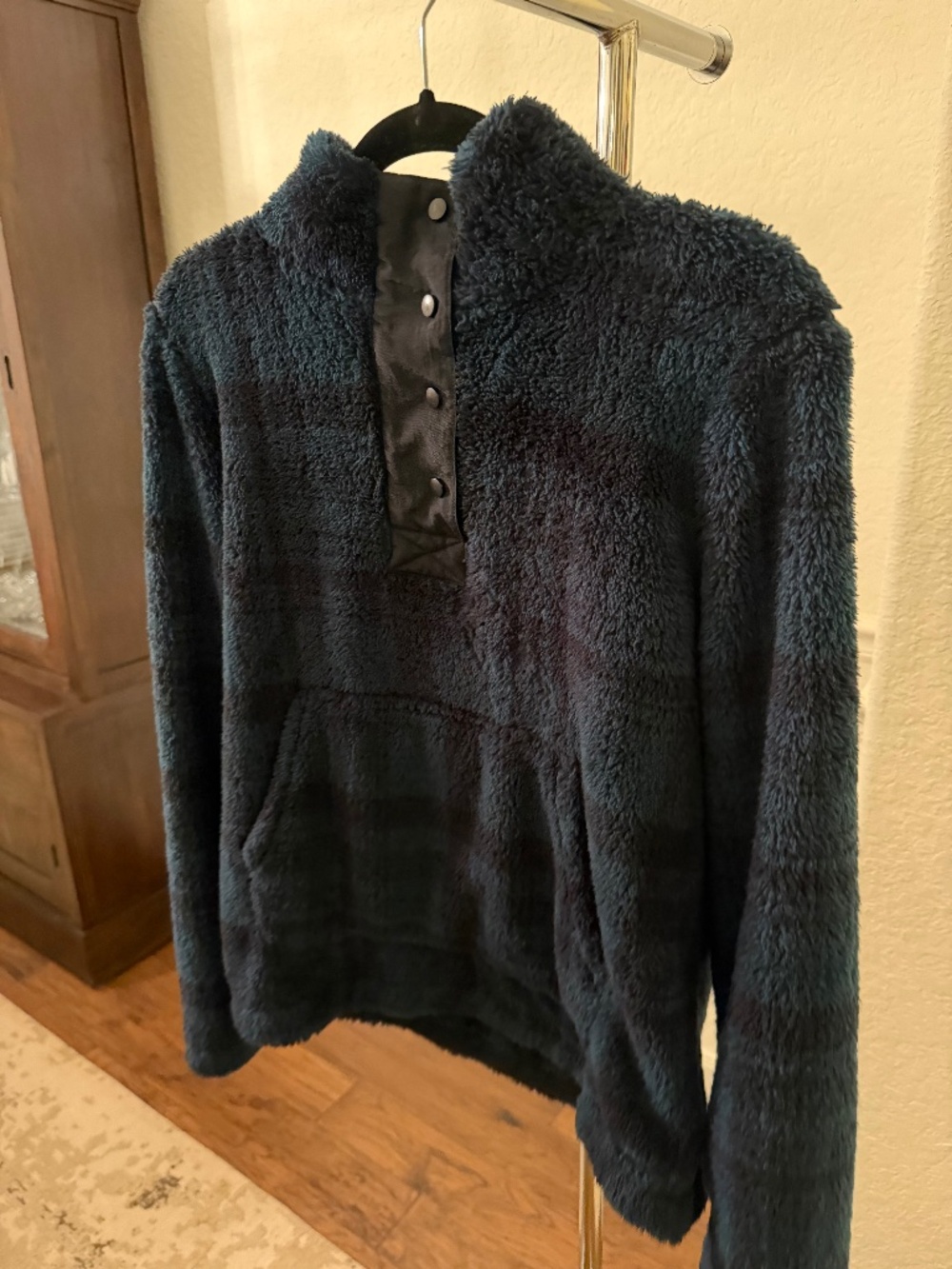 Eddie Bauer Plaid Half Button Fleece (Medium)